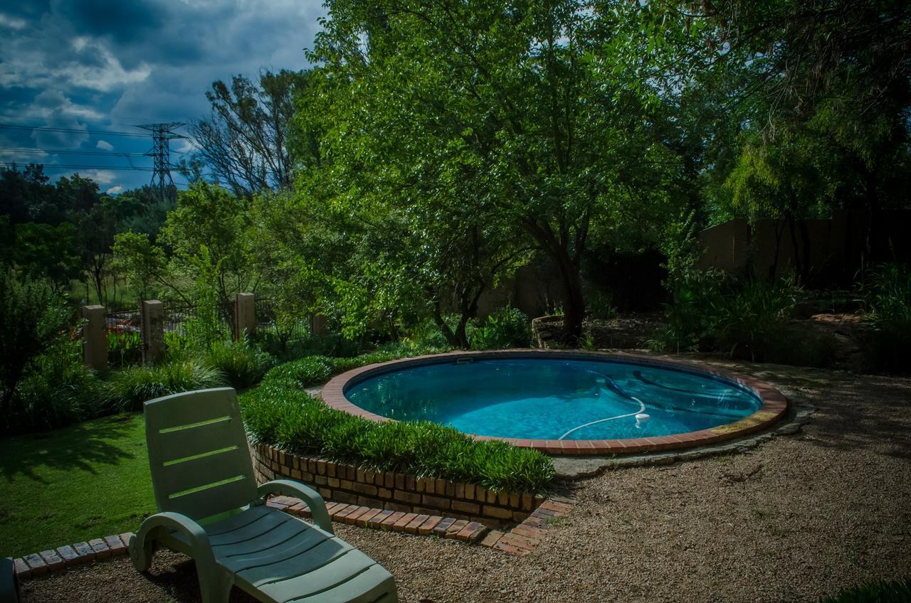 The Rivonia River Lodge Johannesbourg Extérieur photo