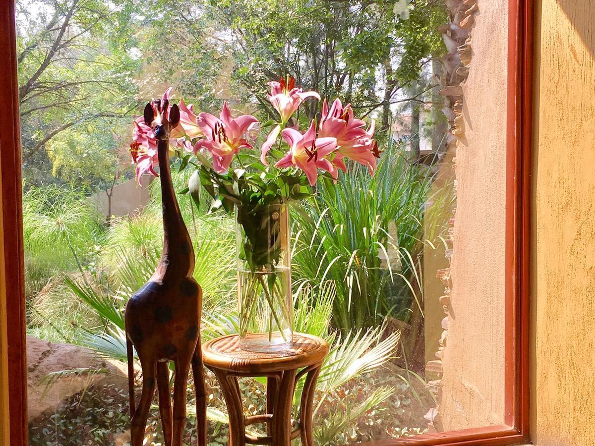 The Rivonia River Lodge Johannesbourg Extérieur photo