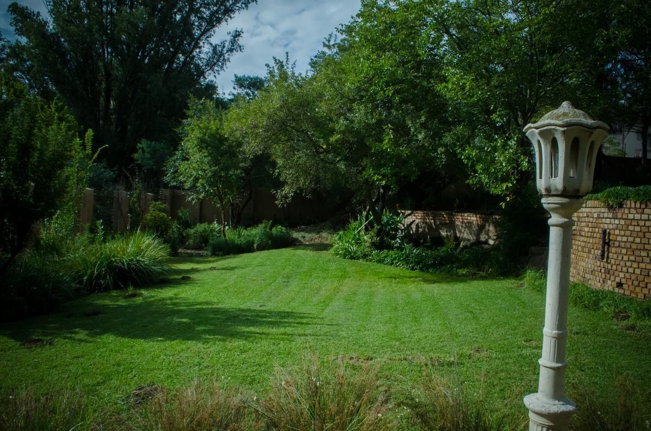 The Rivonia River Lodge Johannesbourg Extérieur photo