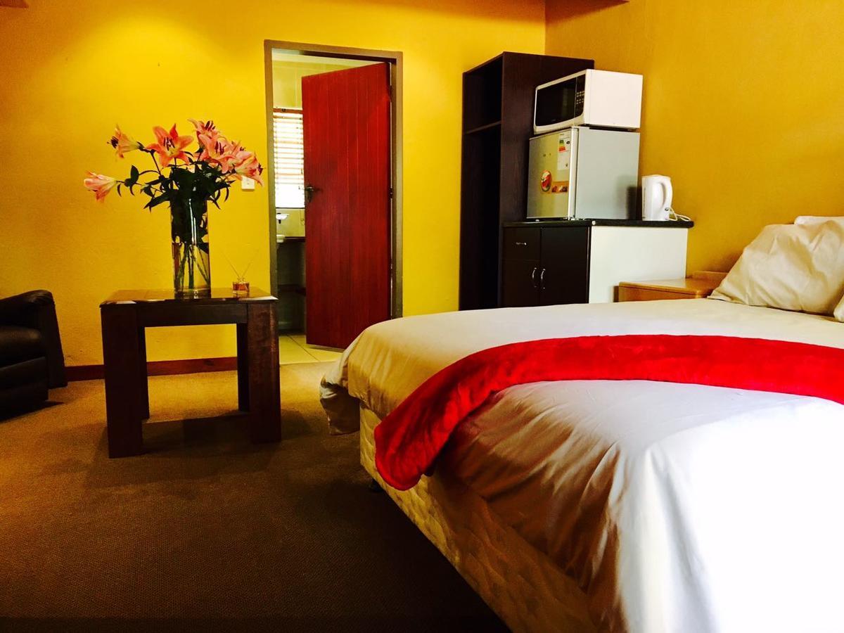 The Rivonia River Lodge Johannesbourg Extérieur photo