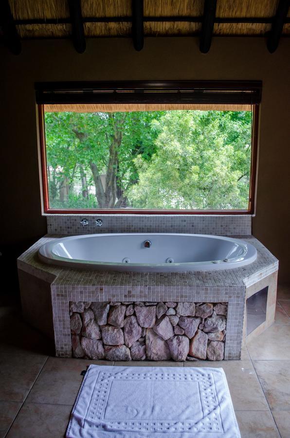 The Rivonia River Lodge Johannesbourg Extérieur photo