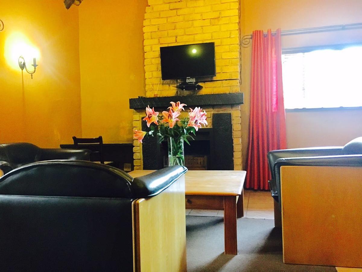 The Rivonia River Lodge Johannesbourg Extérieur photo